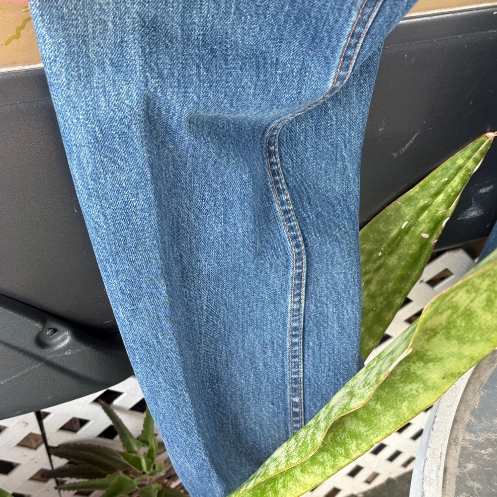 GAP Straight-Leg Indigo Denim Jeans - Picture 3 of 5
